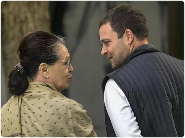 'नेहरू की विरासत को बचाने के लिए कांग्रेस ने महान नेताओं को नकारा'