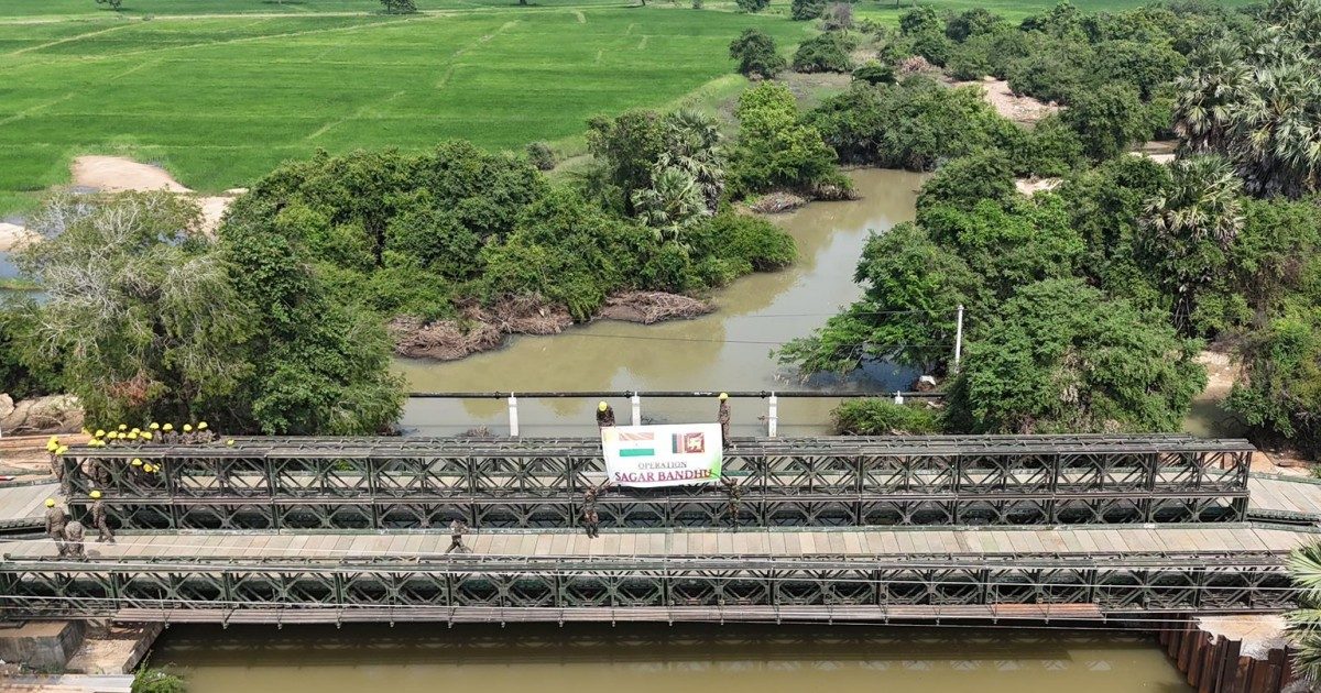120 फीट का पुल हवा में उड़ाकर पहुंचाया, पीएम ने श्रीलंका को दिया मदद का भरोसा