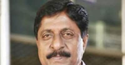 श्रीनिवासन की गिनती 90 के दशक के बेहतरीन एक्टर्स और लेखकों में होती है. 