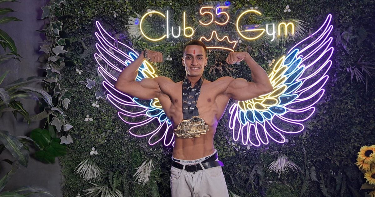 सब्जी बेचने वाले के बेटे ने जीते तीन गोल्ड मेडल, 8 साल की मेहनत लाई रंग