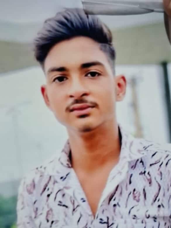 गर्लफ्रेंड से चैटिंग पर हत्या: पहले पिलाई बीयर पिलाई फिर मौत के घाट उतारा