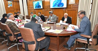 सीबीएसई बोर्ड में संबद्धता वाले सरकारी स्कूलों में पढ़ाने के लिए शिक्षकों को देनी पड़ेगी परीक्षा, टेस्ट पास करने वाले शिक्षकों को ही इन स्कूलों में मिलेगी नियुक्ति, करीब 5 हजार की होगी ट्रांसफर