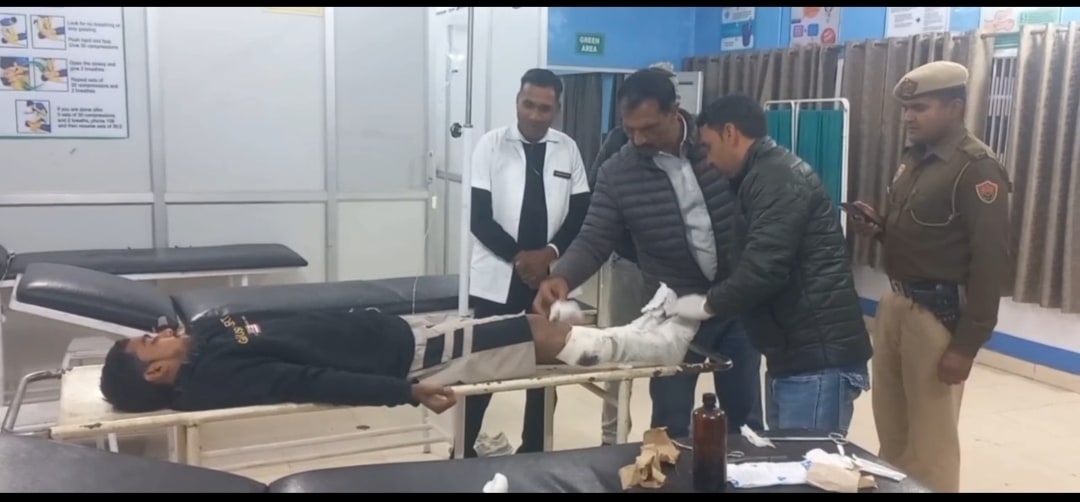 50 लाख फिरौती मांगने वाले का एनकाउंटर दोनों पैरों में लगीं गोलियां