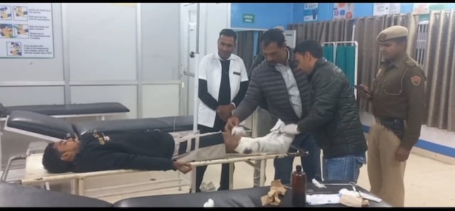 50 लाख फिरौती मांगने वाले का एनकाउंटर, दोनों पैरों में लगीं गोलियां