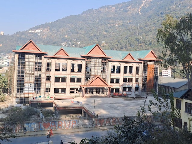 भूकंप रोधी, 50 करोड़ लागत, शिवरात्रि से पहले बन जाएगी मंडी कॉलेज का नई भवन