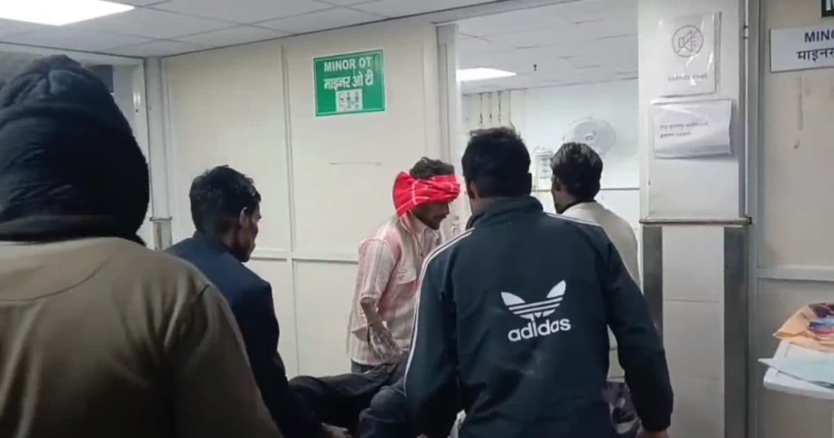 बहू पर टिप्पणी का विरोध करने पर ससुर की हत्या, गर्दन में पेचकस से किया वार