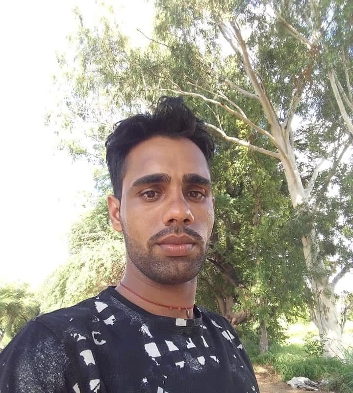 पत्नी की हत्या करने के बाद पति ने मौत को लगाया गले दो बेटियां हो गई अनाथ