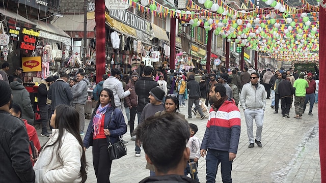 1000 पुलिस जवान, लाखों सैलानी का जमावड़ा और न्यू ईयर लेकर आ रहा दोहरी खुशी!