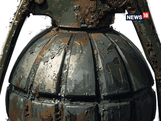 धार्मिक स्थल के पास हो रही थी खुदाई,आई ठन-ठन की आवाज, निकला 40 साल पुराना 'बम'