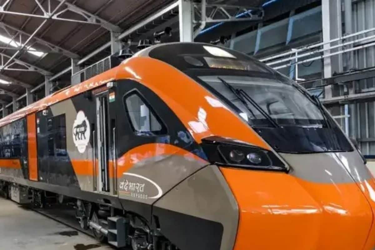 16 कोच और 160 KM की रफ्तार देश की पहली वंदे भारत स्लीपर ट्रेन का रूट फाइनल