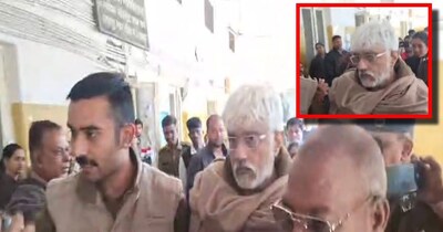 विक्रम भट्ट और उनकी पत्नी श्वेतांबरी पर ठगी का आरोप है. 