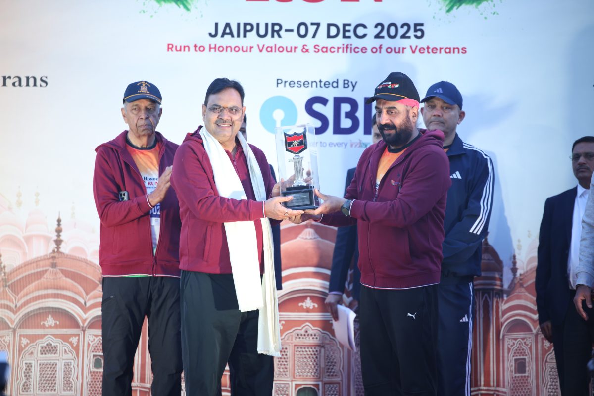वेटरन्स के सम्मान में दौड़ा जयपुर CM भजन लाल शर्मा ने ऑनर रन को फ्लैग ऑफ किया