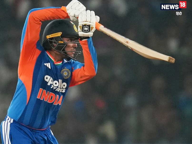 Abhishek Sharma, Abhishek Sharma first ball six, Abhishek Sharma sixes records, Abhishek Sharma sixes records in t20, Abhishek Sharma cricket records, Abhishek Sharma sixes records, Abhishek Sharma team india, Abhishek Sharma records stats, ind vs sa, अभिषेक शर्मा, अभिषेक शर्मा ने रचा इतिहास, अभिषेक शर्मा छक्का रिकॉर्ड