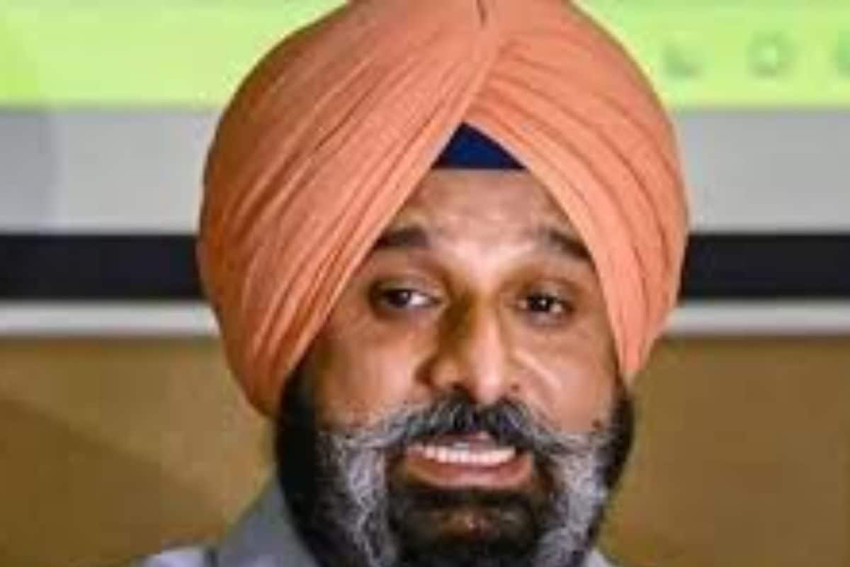 SC में बिक्रम मजीठिया की याचिका पर फिर टली सुनवाई PC एक्ट मामले में नोटिस