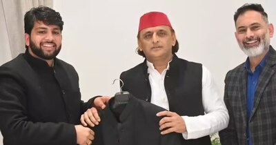 काला कोट क्यों बना सियासी.