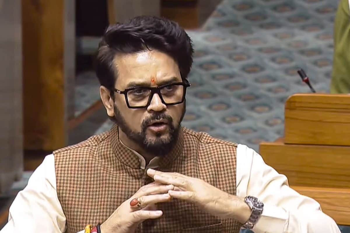 संसद में ई-सिगरेट पीने वाले ममता के 3 सांसद कौन अनुराग ने स्पीकर से की शिकायत