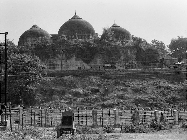  किसने दिया था ढांचा बनवाने का संकेत, राष्‍ट्रपति ने क्‍या किया