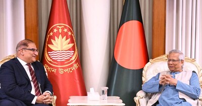 बांग्‍लादेश में पाक‍िस्‍तान के राजदूत यूनुस से मिले.