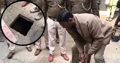 पुलिस से छिपने के लिए आरोपी ने घर में सुरंग बनाई थी.
