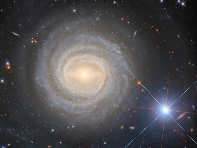 लाइट से भी तेज रफ्तार वाली हवा, स्पीड है 60000 km/sec...ब्लैक होल का नया रहस्य