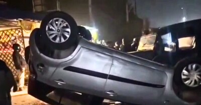 धनबाद में भीषण सड़क हादसा हुआ.