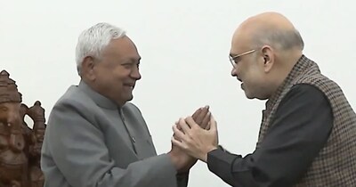 केंद्रीय गृहमंत्री अमित शाह से मिले सीएम नीतीश कुमार. (फोटो साभारः ANI)