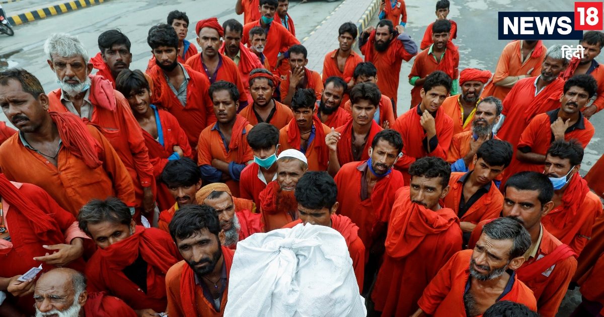 सबका बोझ उठाने वाले अब खुद पर बन रहे बोझ, कुली का जानी दुश्‍मन कौन?