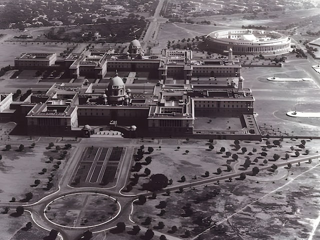 मुगलों की तंग गलियों वाला वो शहर, आज ही के दिन बनी देश की राजधानी, कहानी