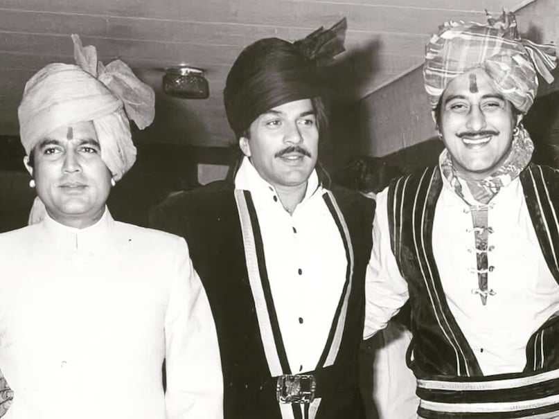 Dharmendra, Dharmendra news, Dharmendra movies, Dharmendra family, Dharmendra instagram, rajesh khanna movie anand trivia, Dharmendra rajesh khanna rivalry, rajesh khanna Dharmendra rivalry