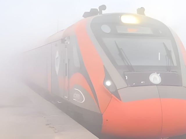 कोहरे की वजह से ये 17 ट्रेनें लगातार देरी से चल रही हैं, जानें इनके नाम-नंबर