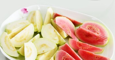 Guava: Ayurveda's "Elixir Fruit" for Immunity, Digestion, Diabetes & BP.