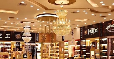 गुरग्राम में अवैध महंगी शराब बेची जा रही है.