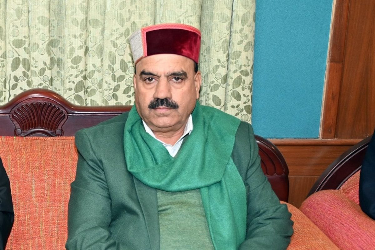 चिट्टे के साथ पकड़ा गया भतीजा तो एसपी हमीरपुर पर बसे BJP विधायक इंद्रदत लखनपाल