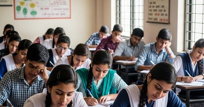 UP Board Exam 2026: पिछले साल से 2 लाख कम छात्र परीक्षा देंगे. 