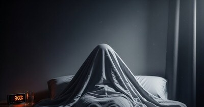 What Happens If Sleeping With Blanket Over My Head