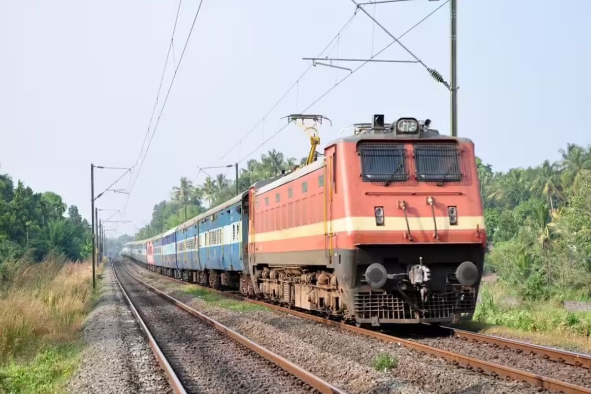 रेल किराए में 26 दिसंबर से बढ़ोतरी पटना से दिल्ली के फेयर में इतने का इजाफा
