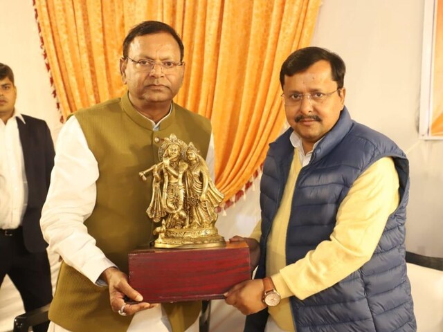 यूपी BJP के नए कप्तान ने सौंप दिया काम, घर पर डिनर, बात हुई SIR की