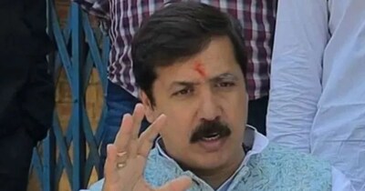 धनंजय सिंह के खिलाफ एफआईआर दर्ज.