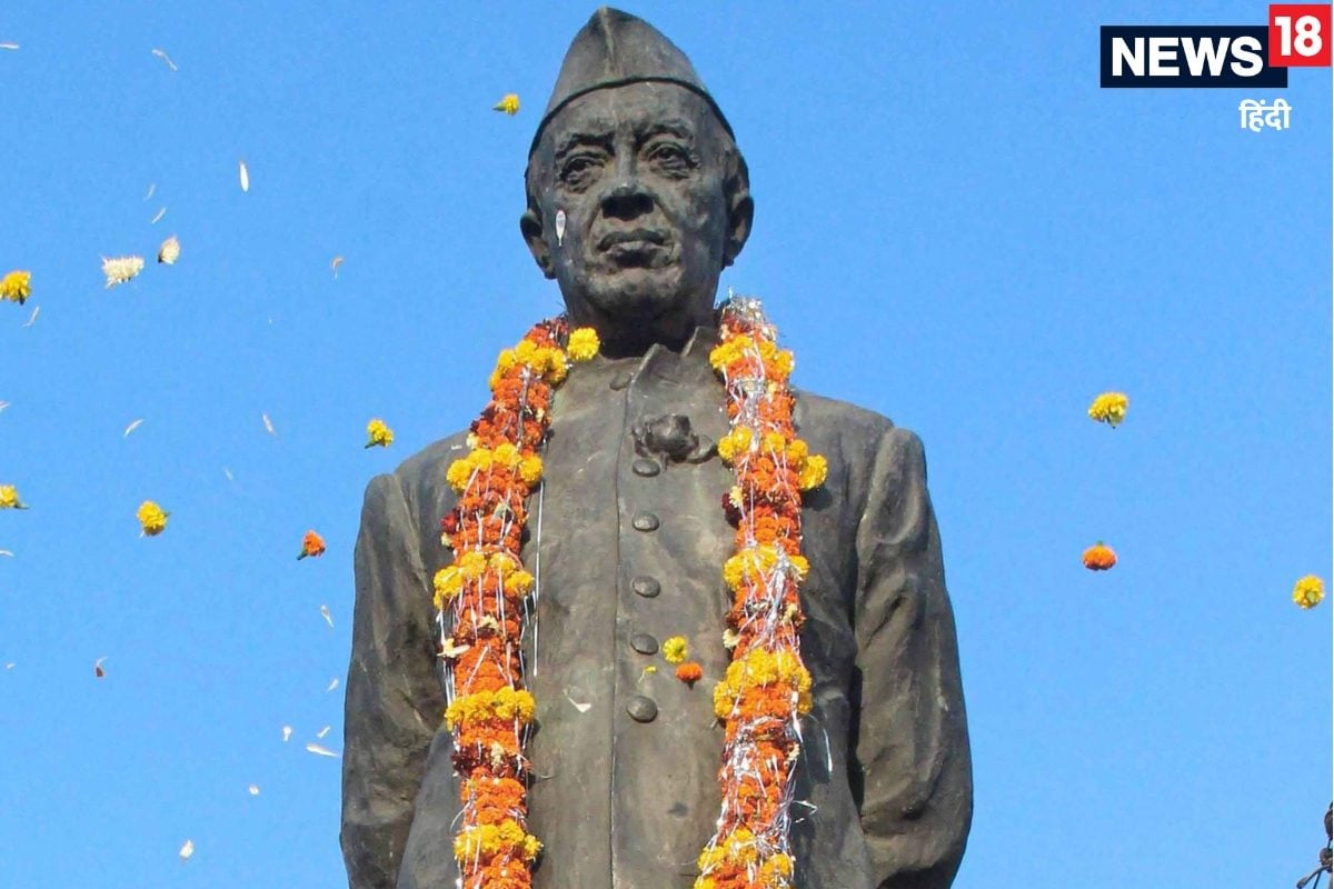 जब नेहरू की नैतिकता हुई तार-तार लोकतंत्र का घोंटा गला चुनी हुई सरकार डिसमिस