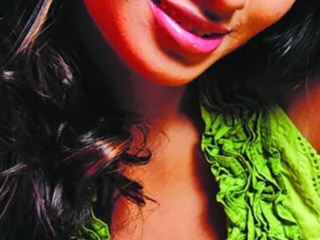 जीजा ने चैटिंग पर कही ऐसी बात सुन शर्म से लाल हुई साली, चुटकुले पढ़ यूजर्स..