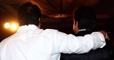 कादर खान और गोविंदा की एआई से बनाई फोटो.