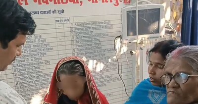 शिक्षक ने छात्रा को उठक-बैठक लगाने की सजा सुनाई थी.