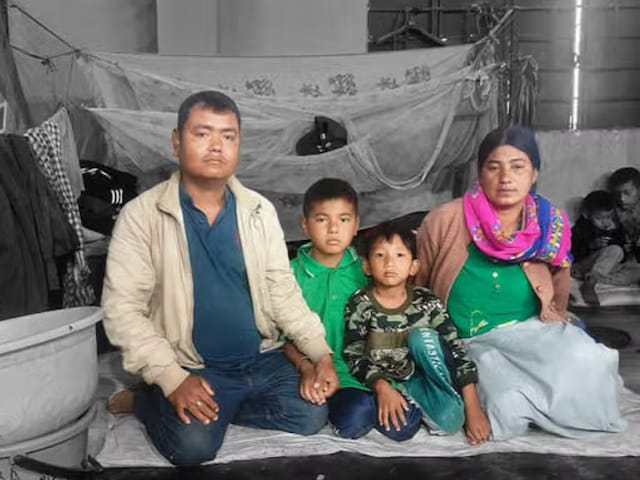 मणिपुर में पटने लगी दरारें, मैती विधायक कुकी लोगों के कैंप में पहुंचे