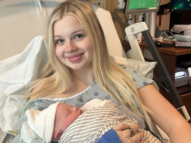 13 साल में बनी मां, 22 में भी दिखती हैं बच्ची, टीचर भी खा जाते हैं धोखा!