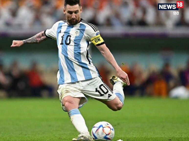 हैदराबाद. महान फुटबॉलर लियोनल मेसी के ‘पेनल्टी शूटआउट’ के लिए यहां का राजीव गांधी अंतरराष्ट्रीय (आरजीआई) क्रिकेट स्टेडियम पूरी तरह से तैयार है. जिसमें उनकी टीम शनिवार शाम को तेलंगाना के मुख्यमंत्री ए रेवंत रेड्डी की टीम के साथ एक मैत्री फुटबॉल मैच खेलेगी. जीओएटी टूर हैदराबाद की सलाहकार पार्वती रेड्डी के मुताबिक सिंगरेनी आरआर9 और अपर्णा-मेसी ऑल स्टार्स दो टीमों के बीच एक मैत्री मैच होगा. ये दोनों टीमें 15-20 मिनट का मैत्री मैच खेलेंगी. मैच से पांच मिनट पहले फुटबॉल के शौकीन रेवंत रेड्डी और मेस्सी साथ में ‘बॉल ड्रिबल’ करेंगे. ए रेवंत रेड्डी ने बताया, ‘विजेता टीम का निर्णय करने के लिए ‘पेनल्टी शूट’ होंगे. हर टीम को 3-3 पेनल्टी शूटआउट मिलेगा.’ उन्होंने आगे कहा कि लगभग 60 लोगों ने मेस्सी के साथ एक तस्वीर खिंचवाने के लिए 10 लाख रुपये दिए और इस तरह जमा हुई रकम फुटबॉल क्लिनिक में जाएगी जिसका मकसद कुछ युवा खिलाड़ियों को फुटबॉल के बड़े खिलाड़ियों से सीखने का मौका देना है. कार्यक्रम से जुड़े एक सूत्र ने कहा कि अब तक लगभग 27,000 टिकट बिक चुके हैं और आयोजकों को उम्मीद है कि शनिवार शाम तक स्टेडियम के पूरी तरह भरने की उम्मीद है जिसकी क्षमता 39,000 दर्शकों की है. उन्होंने कहा कि मैच के बाद लगभग 25-30 मिनट के लिए एक फुटबॉल क्लिनिक होगा जिसमें 20 बच्चों को मेस्सी, रोड्रिगो (डी पॉल) और लुइस सुआरेज कोचिंग देंगे. मेसी शनिवार को शाम चार बजे शहर पहुंचेंगे और रविवार सुबह मुंबई के लिए निकलेंगे. इस बीच आरजीआई क्रिकेट स्टेडियम में इस कार्यक्रम के लिए कड़े सुरक्षा इंतजाम किए जा रहे हैं. राचकोंडा पुलिस कमिश्नर सुधीर बाबू ने कहा कि मेस्सी को ‘जेड’ कैटेगरी की सुरक्षा मिलेगी और स्टेडियम में उनकी एक्सक्लूसिव एंट्री होगी. पुलिस अधिकारी ने कहा कि दर्शकों को शाम सात बजे खेल शुरू होने से तीन घंटे पहले आने की इजाजत होगी.