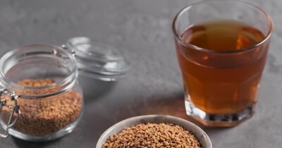 मेथी वाला पानी पीने से शरीर से आसानी से टॉक्सिन बाहर निकल जाता है.