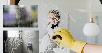 Bathroom Mirror Water Stains? Clean Them Without Water, Fast!