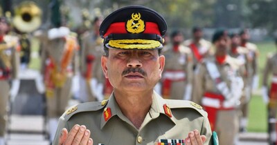 असीम मुनीर.