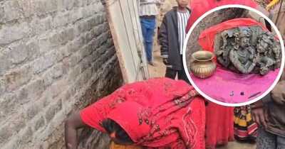 हजारीबाग में खुदाई में मिली प्राचीन मूर्ति.