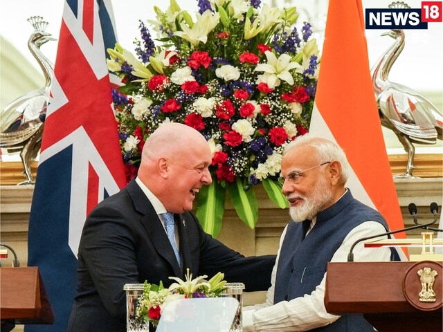 पीएम मोदी ने सात समंदर पार घुमाया एक फोन और खुशियों से भर गई भारत की झोली